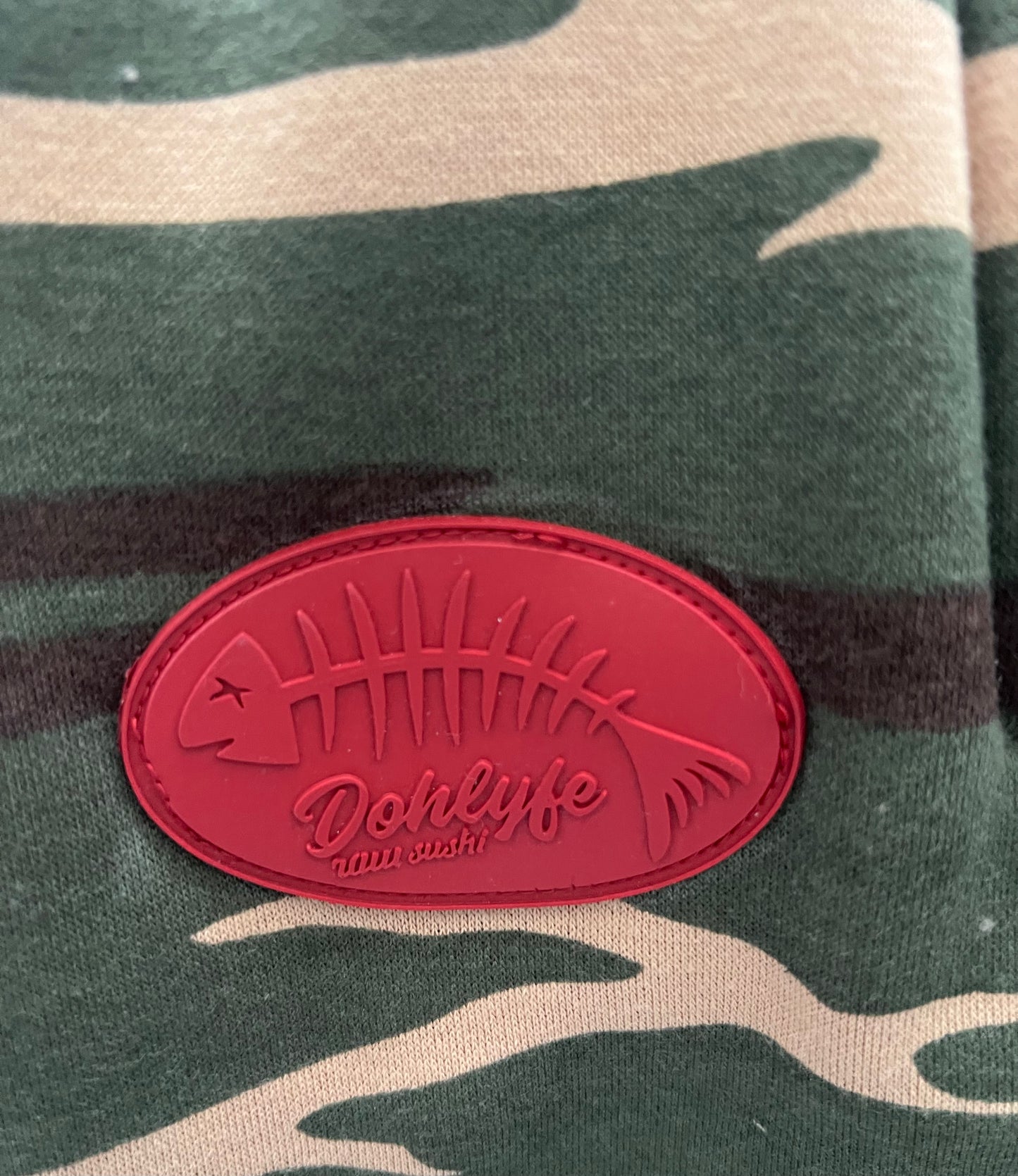 Dohlyfe Camo 3/4 Camo Shorts Red Sushi Logo